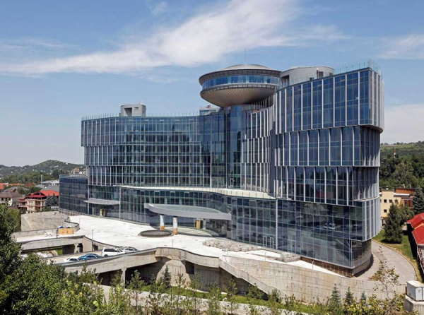 Как семья Кулмахановых и АЗИЯ ГРУПП превратили Kempinski Алматы в миллиарды долгов и недостроенный долгострой